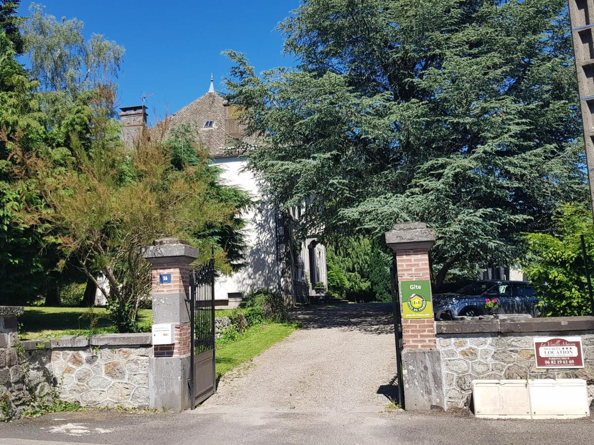 Domaine Les Pradets Bed & Breakfast La Bourboule Exterior photo