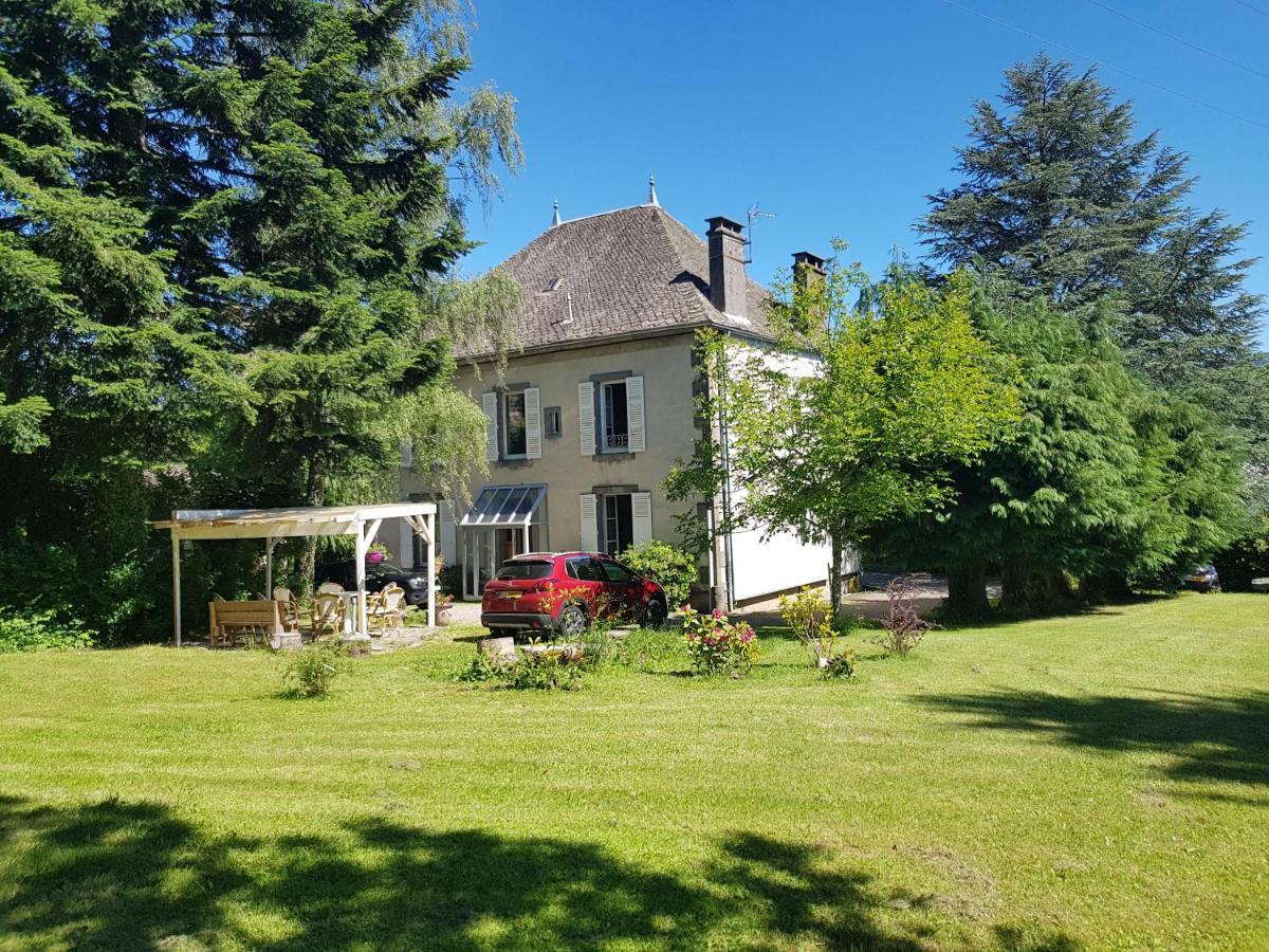 Domaine Les Pradets Bed & Breakfast La Bourboule Exterior photo